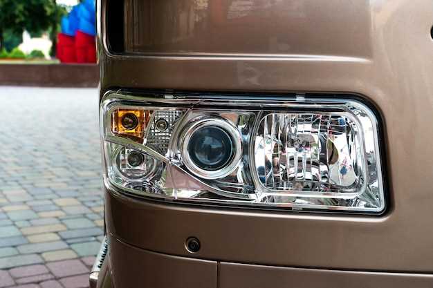 Как правильно настроить фары на Mercedes Axor 2012 — пошаговая инструкция